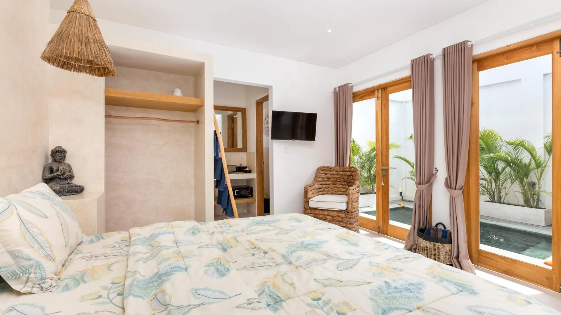 Spacious 1Br Villas In Seminyak