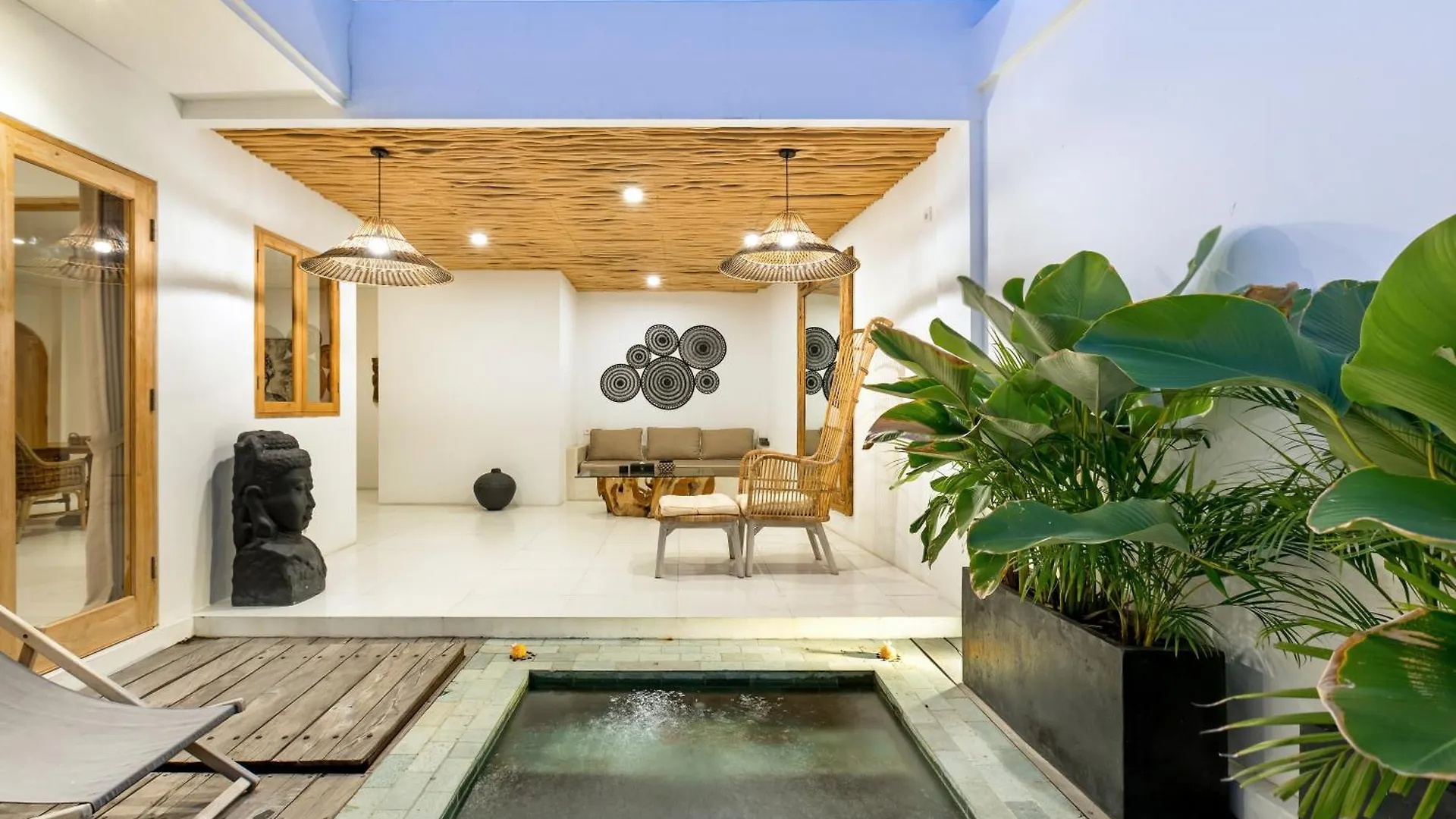 Spacious 1Br Villas In Seminyak 0*,