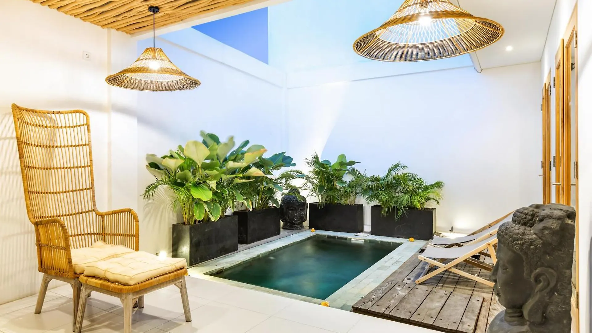 Spacious 1Br Villas In Seminyak Indonesien