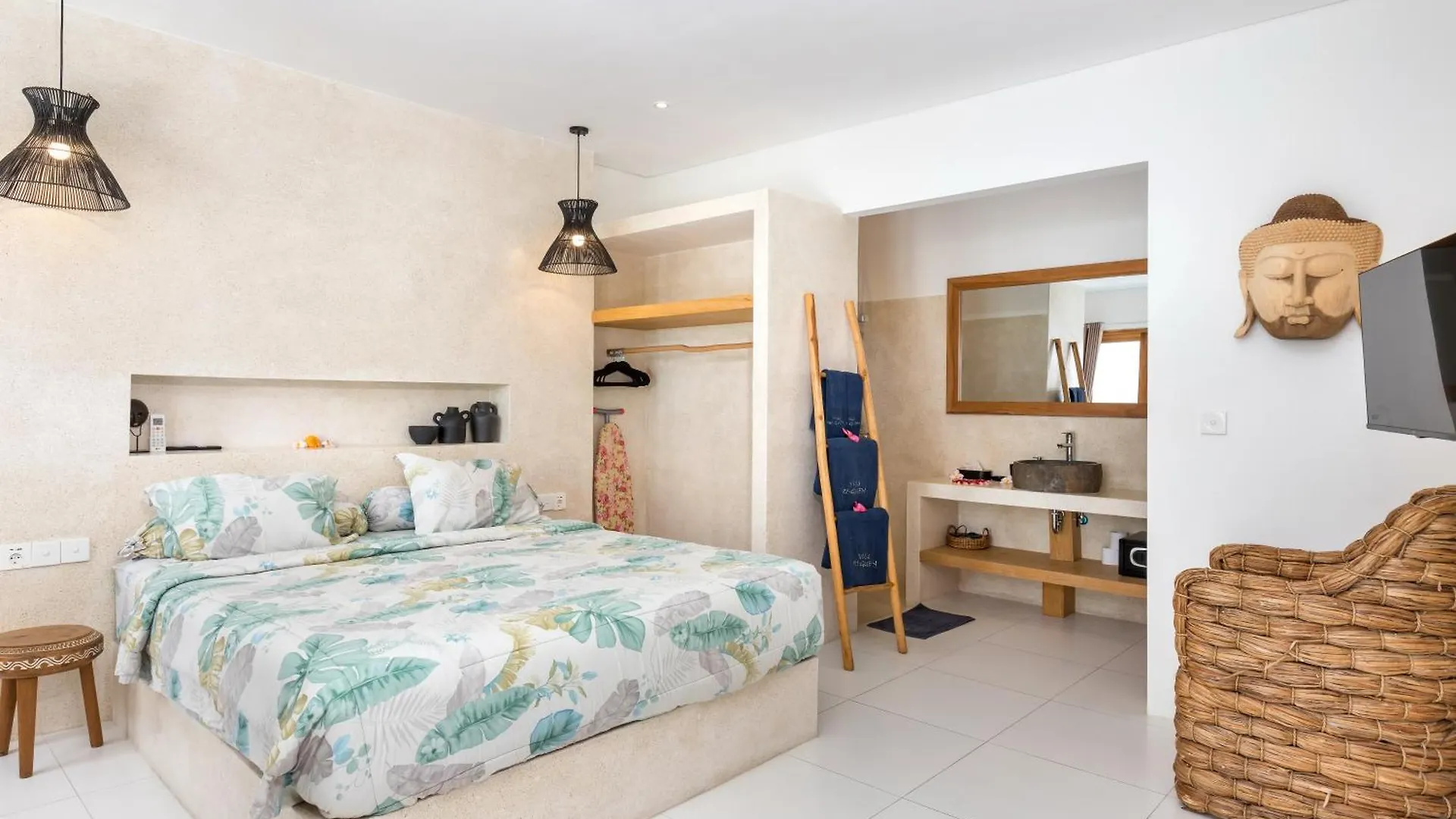 Spacious 1Br Villas In Seminyak Indonesien