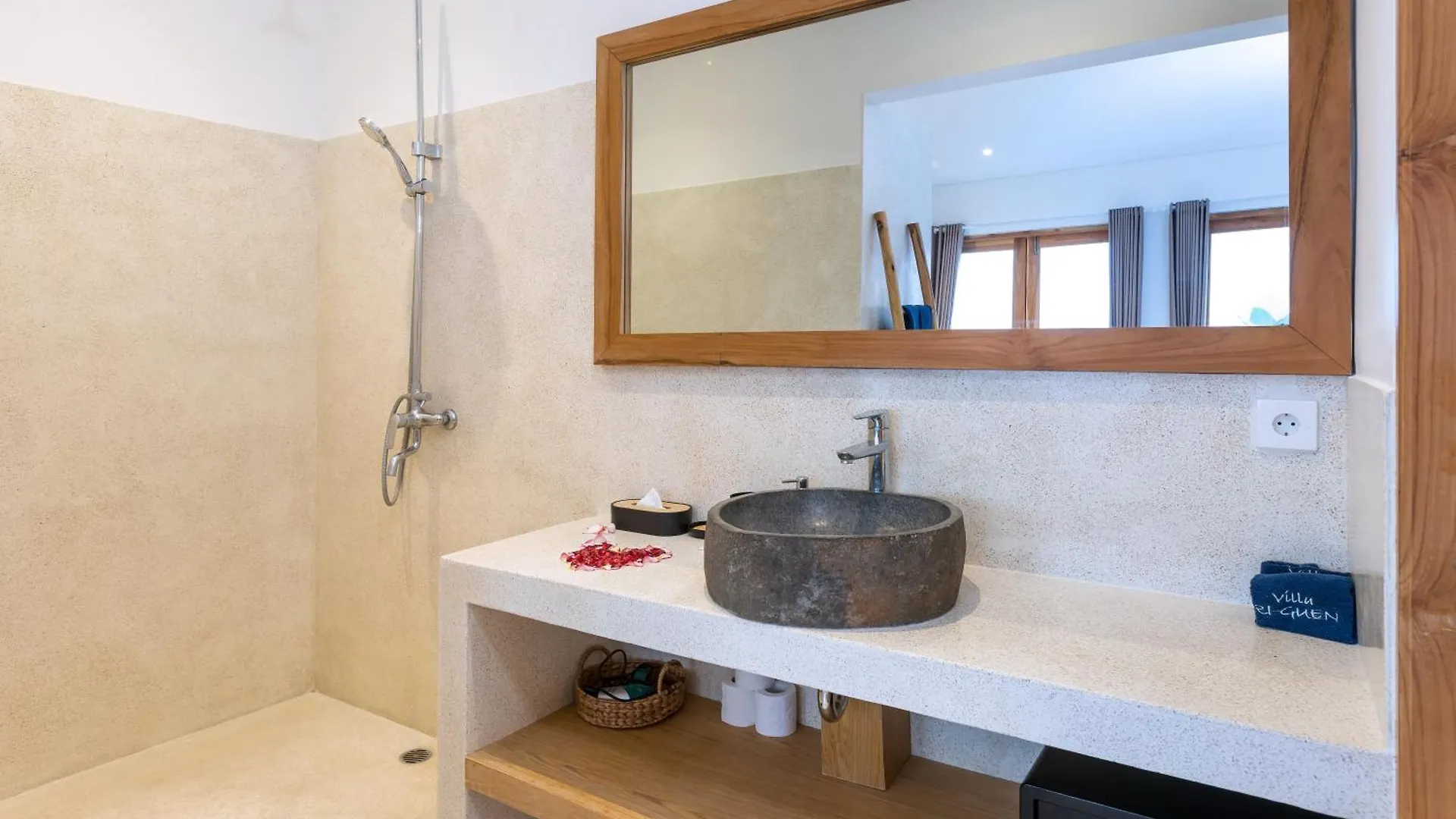 Spacious 1Br Villas In Seminyak 0*,