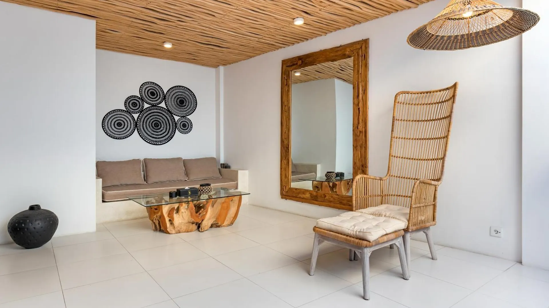 Spacious 1Br Villas In Seminyak Indonesien
